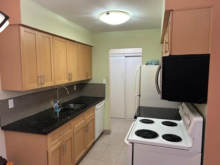 8-45 Fourth Street, New Westminster, BC, V3L 5H7 - 4