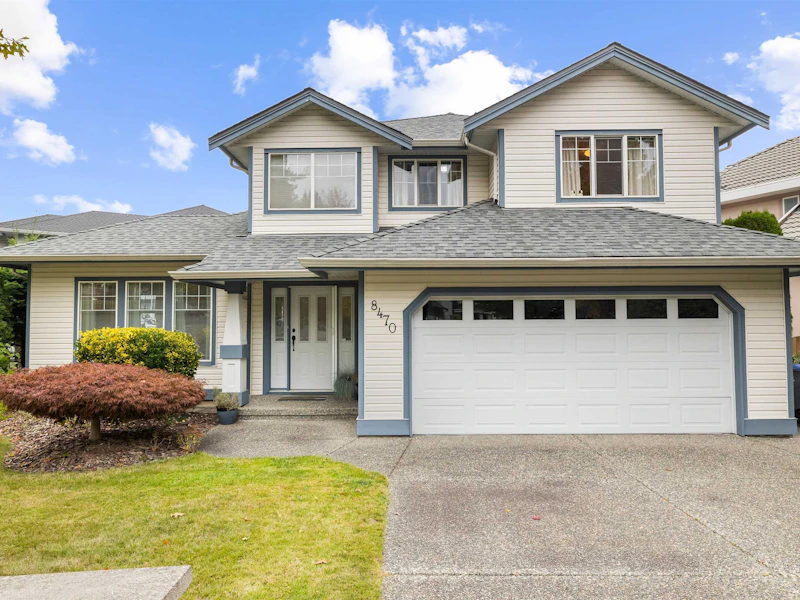 8470 166a Street, Surrey BC V4N 4Z4