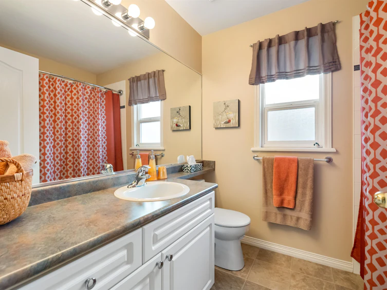 8470 166a Street, Surrey, BC, V4N 4Z4 - 32
