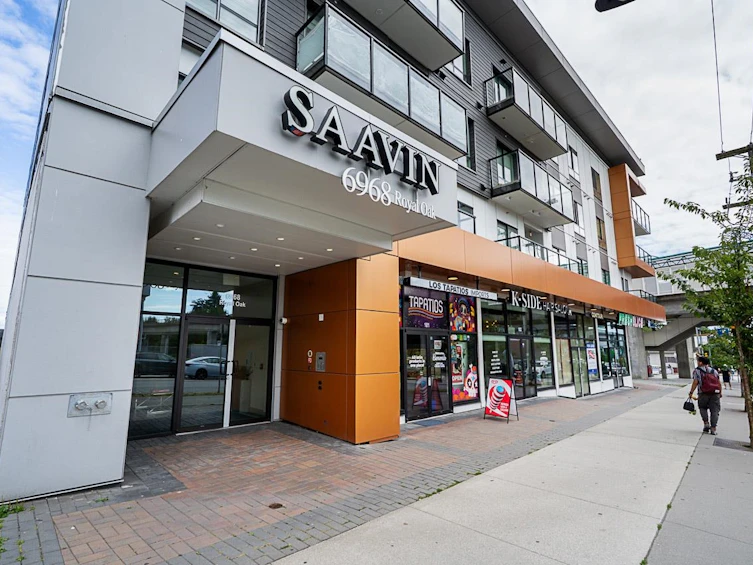 307-6968 Royal Oak Avenue, Burnaby, BC, V5J 4J2 - 6