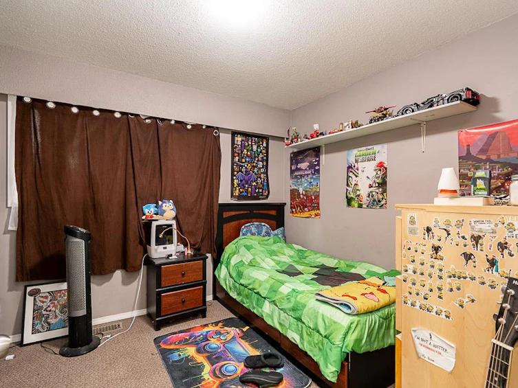 10830 85a Avenue, Delta, BC, V4C 2V3 - 10