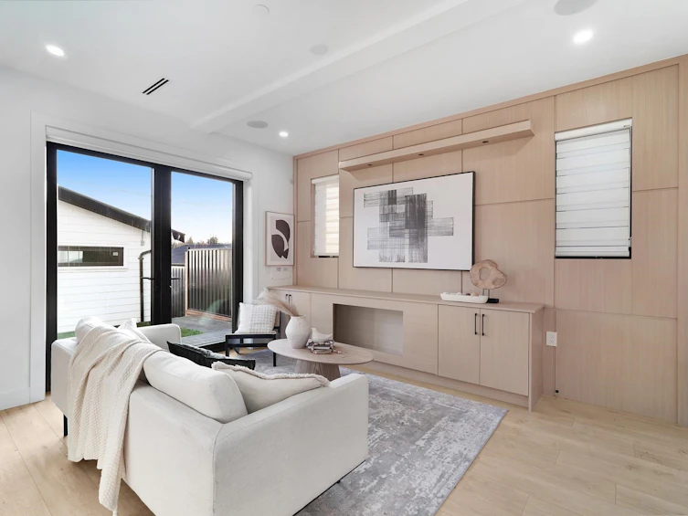 2-3310 Venables Street, Vancouver, BC, V5K 2S8 - 2