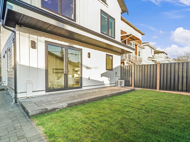 2-3310 Venables Street, Vancouver, BC, V5K 2S8 - 26