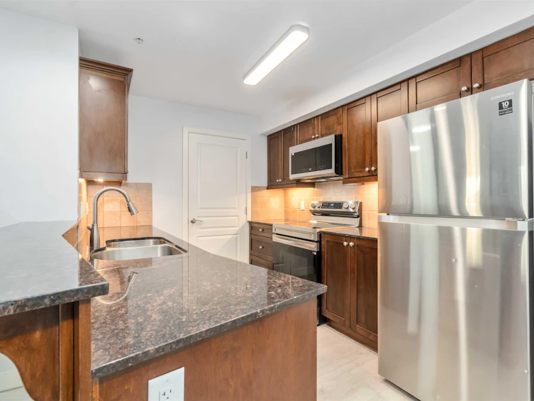 209-1969 Westminster Avenue, Port Coquitlam, BC, V3B 1E7 - 11