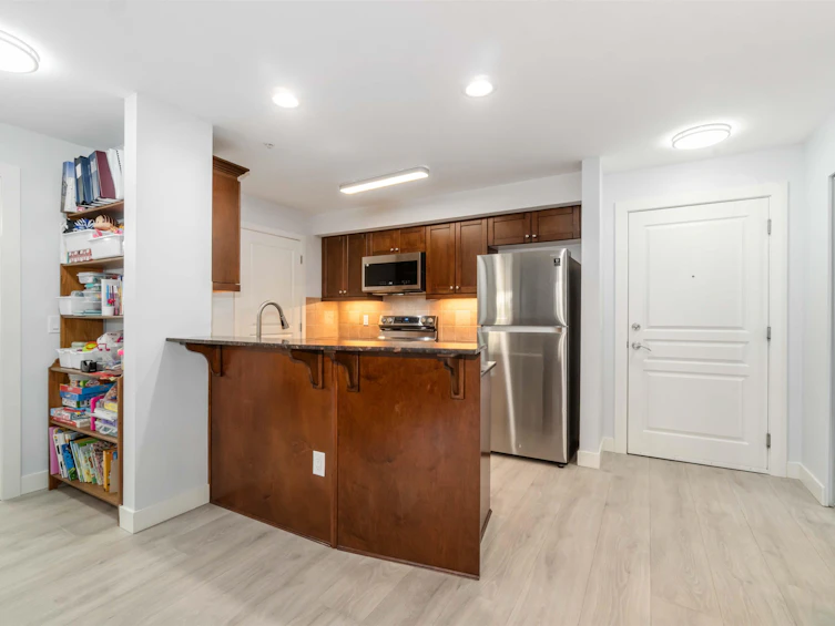 209-1969 Westminster Avenue, Port Coquitlam, BC, V3B 1E7 - 10