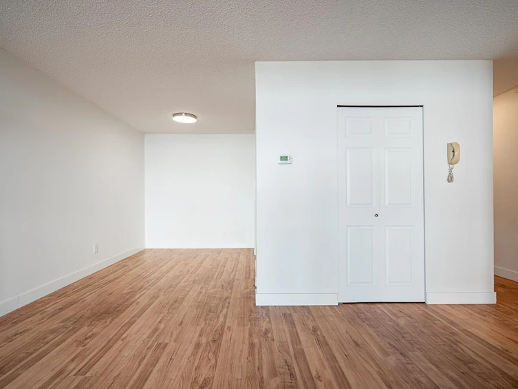 208-1550 Chesterfield Avenue, North Vancouver, BC, V7M 2N6 - 11