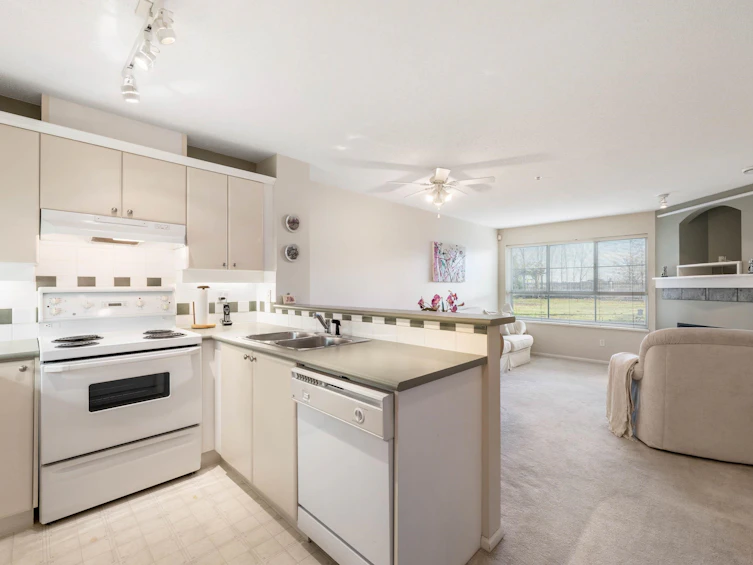 109-6336 197 Street, Langley, BC, V2Y 2T7 - 12