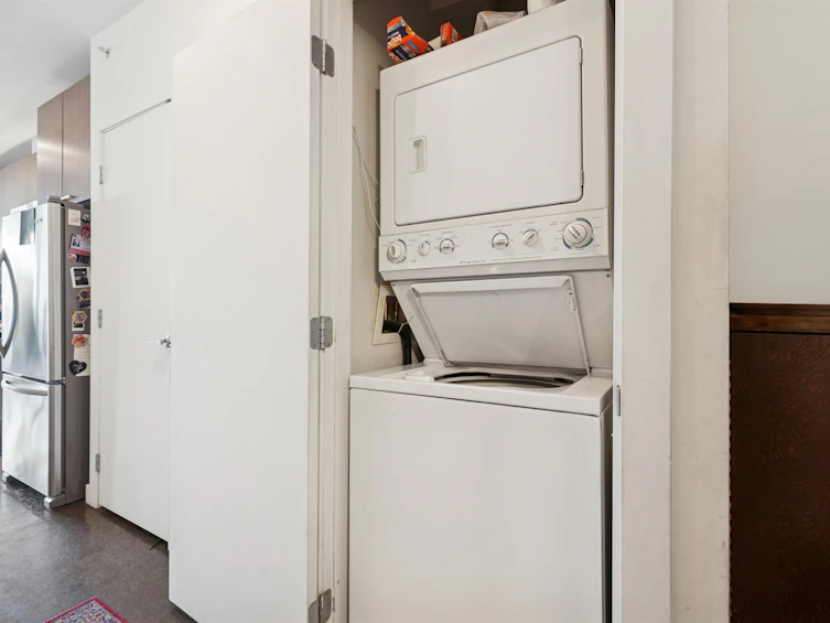 309-221 Union Street, Vancouver, BC, V6A 0B4 - 22