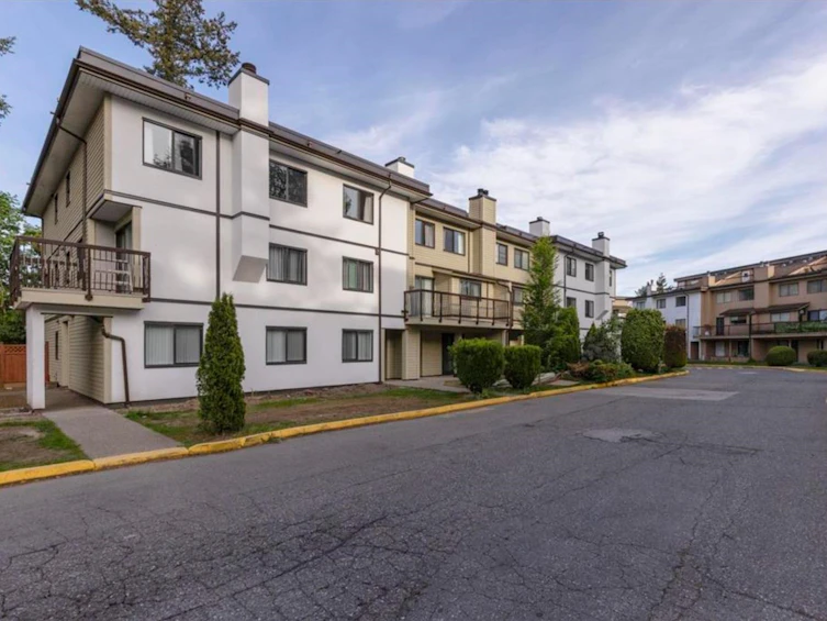 203-7162 133a Street, Surrey, BC, V3W 7Z9