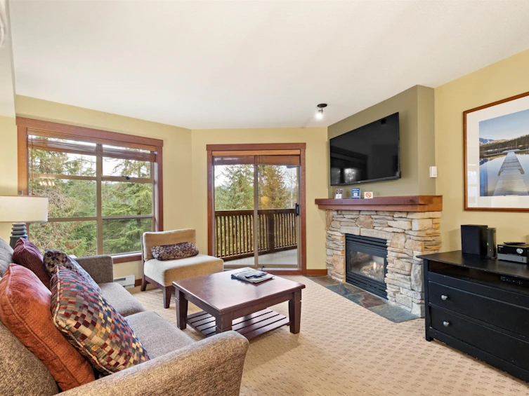 412G3-4653 Blackcomb Way, Whistler, BC, V8E 0Y9 - 2