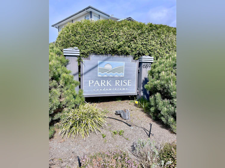 35-689 Park Road, Gibsons, BC, V0N 1V7 - 2