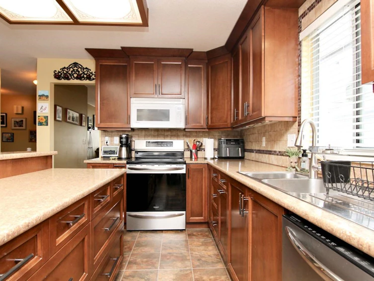 20147 Wanstead Street, Maple Ridge, BC, V2X 0T2 - 5
