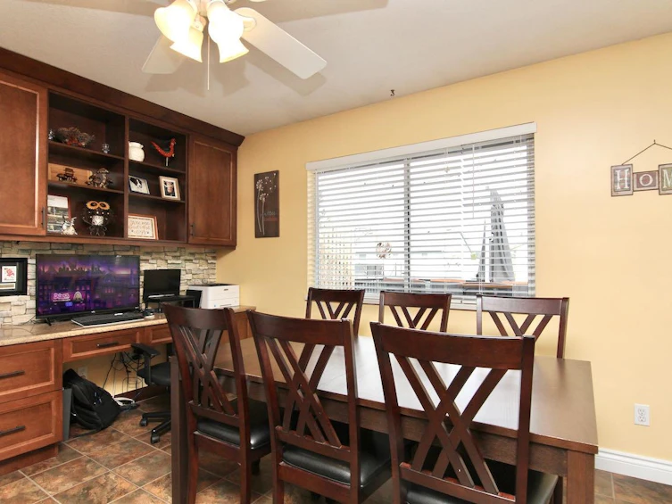 20147 Wanstead Street, Maple Ridge, BC, V2X 0T2 - 9