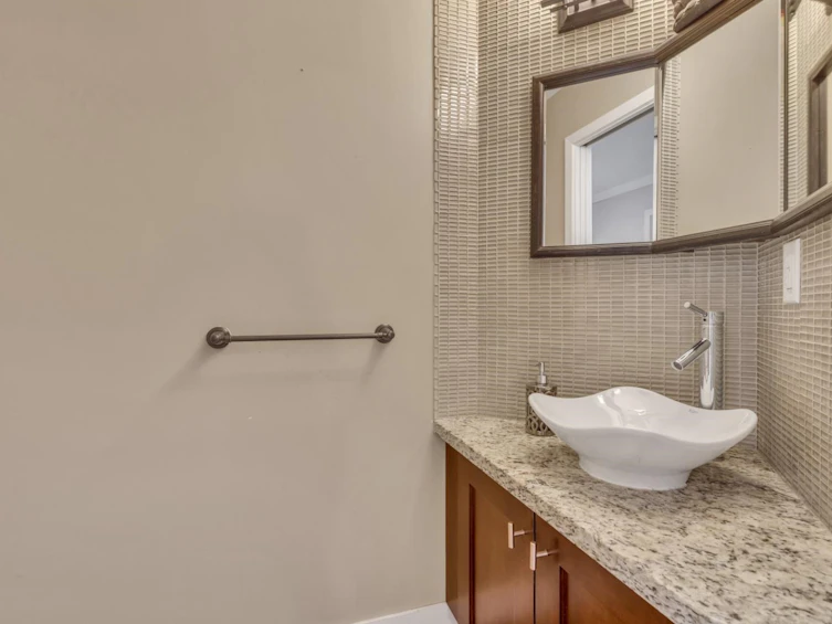 5853 Grousewoods Crescent, North Vancouver, BC, V7R 4V3 - 23