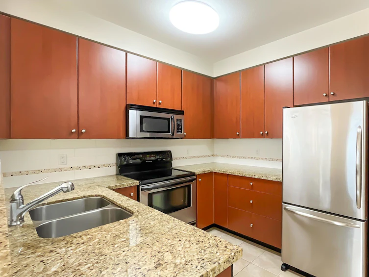 207-15299 17a Avenue, Surrey, BC, V4A 1V4 - 10