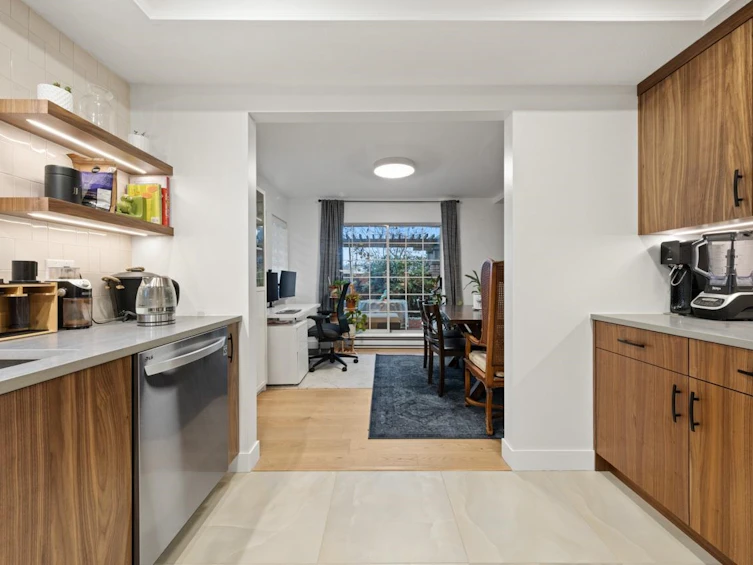 203-3401 Curle Avenue, Burnaby, BC, V7S 1M7 - 5