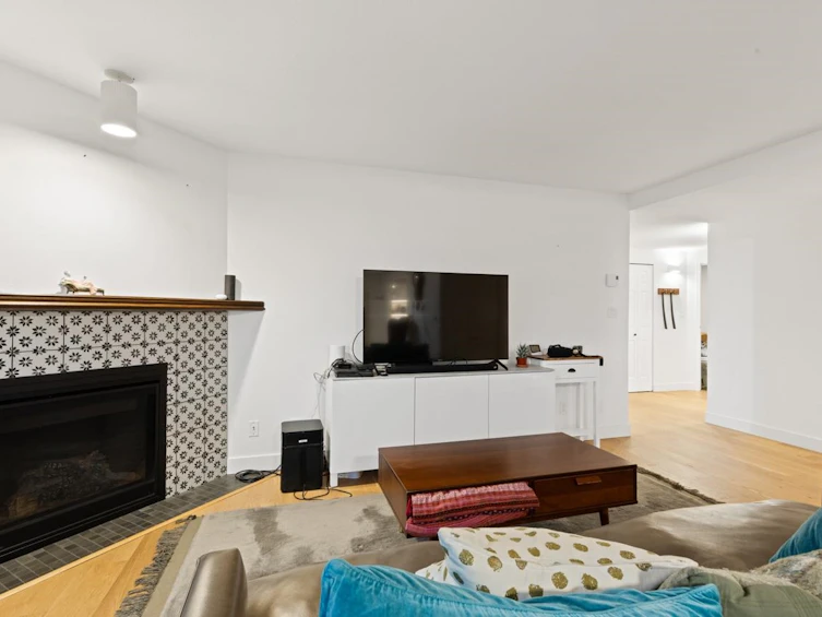 203-3401 Curle Avenue, Burnaby, BC, V7S 1M7 - 9