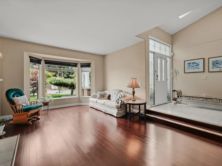 6041 186 Street, Surrey, BC, V3S 7P4 - 6