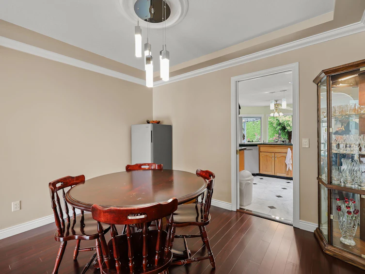 6041 186 Street, Surrey, BC, V3S 7P4 - 8
