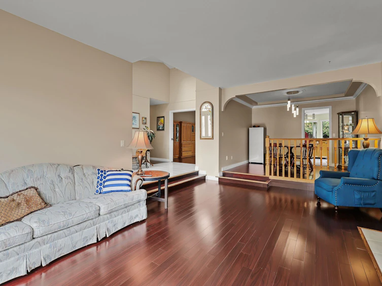6041 186 Street, Surrey, BC, V3S 7P4 - 5