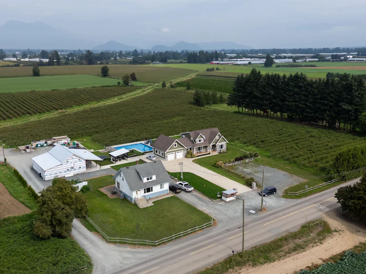 49111 Chilliwack Central Road, Chilliwack, BC, V2P 6H3