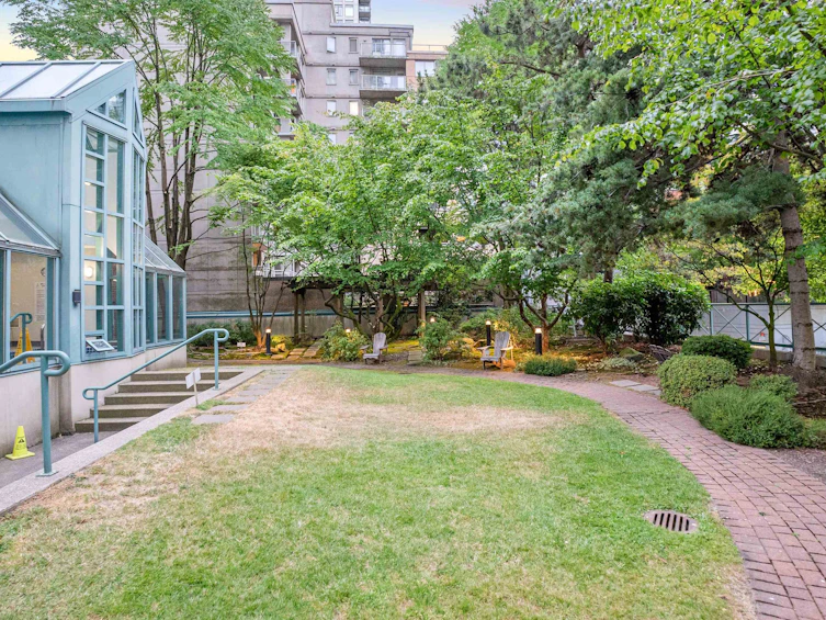 304-939 Homer Street, Vancouver, BC, V6B 2W6 - 25