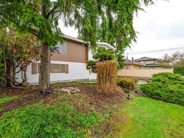 8531 Ash Street, Richmond, BC, V6Y 2S5 - 3