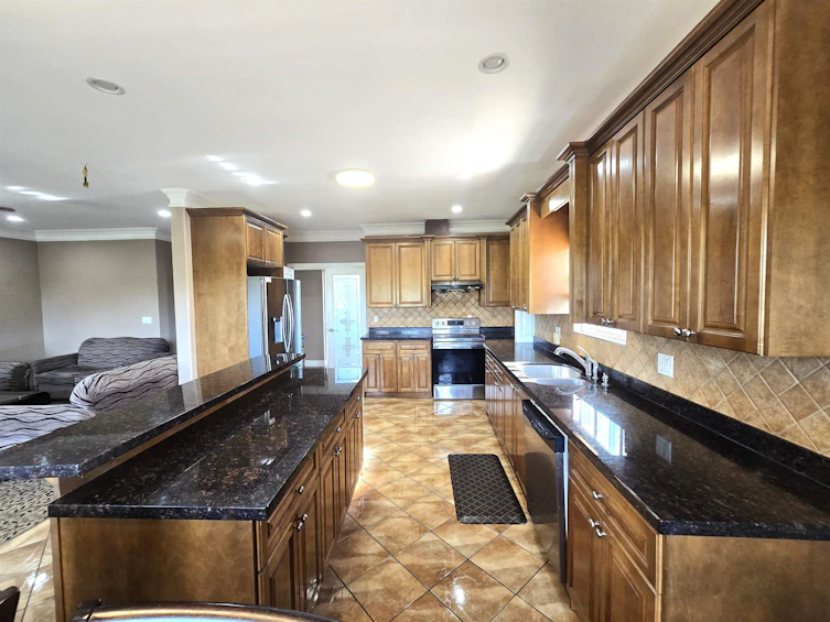 3415 Nightingale Drive, Abbotsford, BC, V2T 5W3 - 9