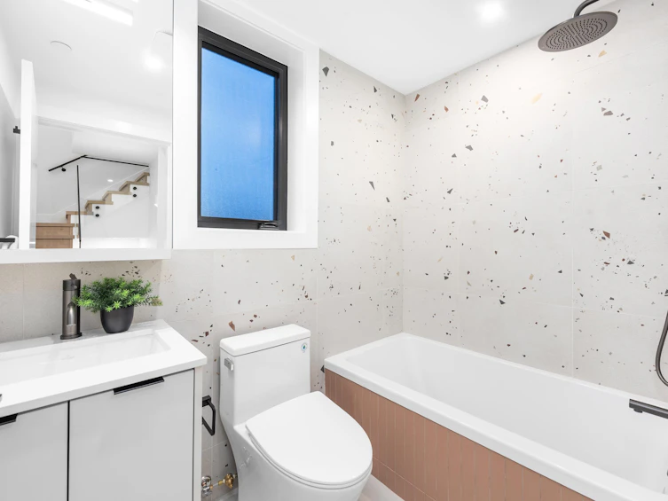 2-275 W 17th Avenue, Vancouver, BC, V5Y 1Z9 - 36