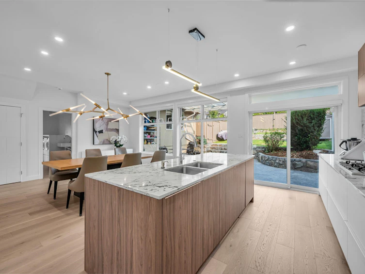 2175 Kings Avenue, West Vancouver, BC, V7V 2B9 - 13