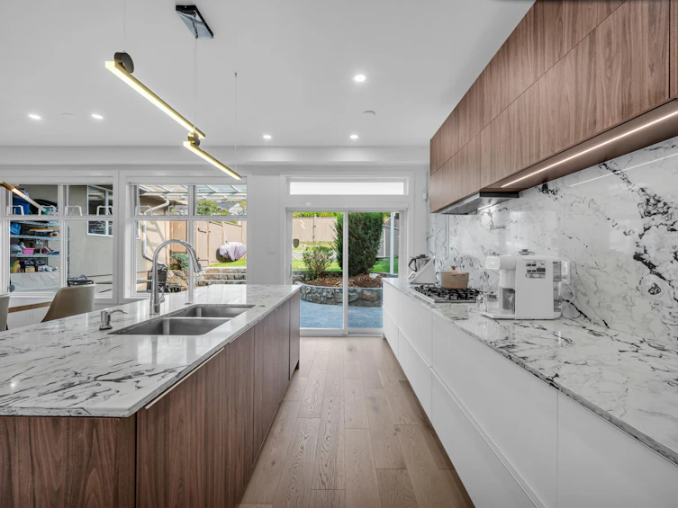 2175 Kings Avenue, West Vancouver, BC, V7V 2B9 - 12