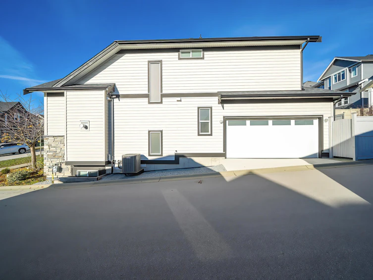 2118 165 Street, Surrey, BC, V3Z 0V7 - 33