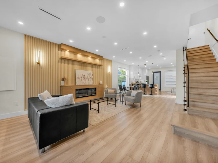 1-2705 E 3rd Avenue, Vancouver, BC, V5M 1H3 - 2