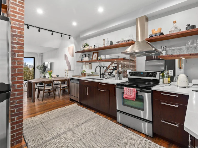 311-251 W 4th Street, North Vancouver, BC, V7M 1H8 - 9
