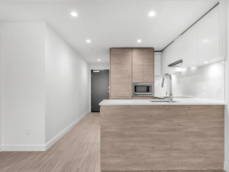 2702-13615 Fraser Highway, Surrey, BC, V3T 0P7 - 6
