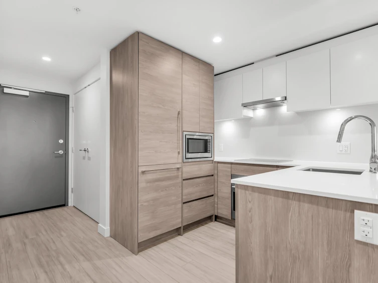 2702-13615 Fraser Highway, Surrey, BC, V3T 0P7 - 11