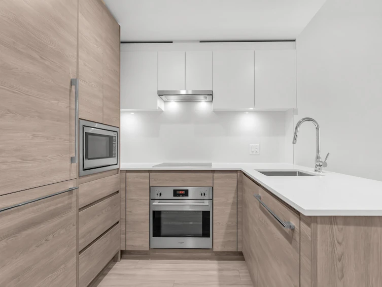 2702-13615 Fraser Highway, Surrey, BC, V3T 0P7 - 10