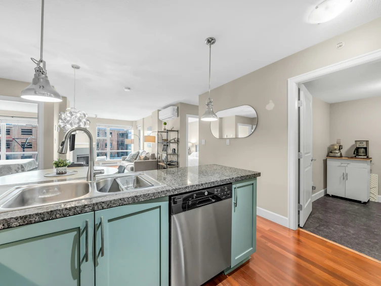 412-3811 Hastings Street, Burnaby, BC, V5C 6V2 - 6