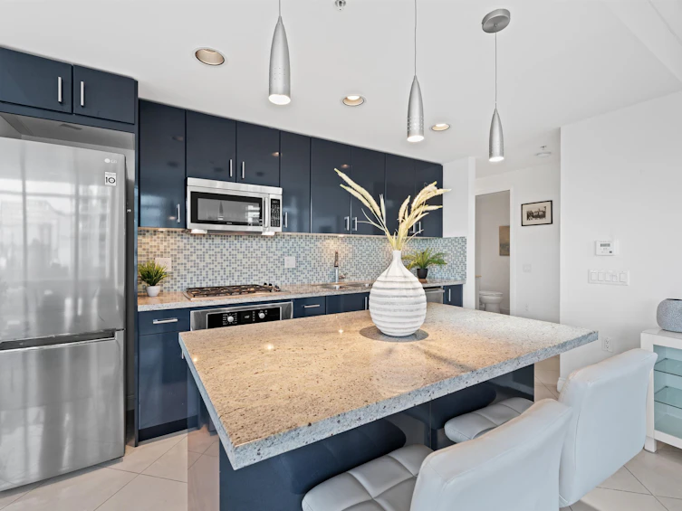 502-172 Victory Ship Way, North Vancouver, BC, V7L 0B5 - 2