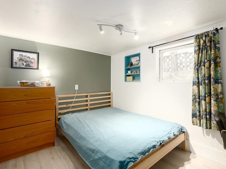928 E 17th Avenue, Vancouver, BC, V5V 1C2 - 14