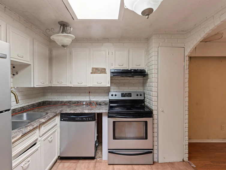 6-6571 King George Boulevard, Surrey, BC, V3W 4Z4 - 6