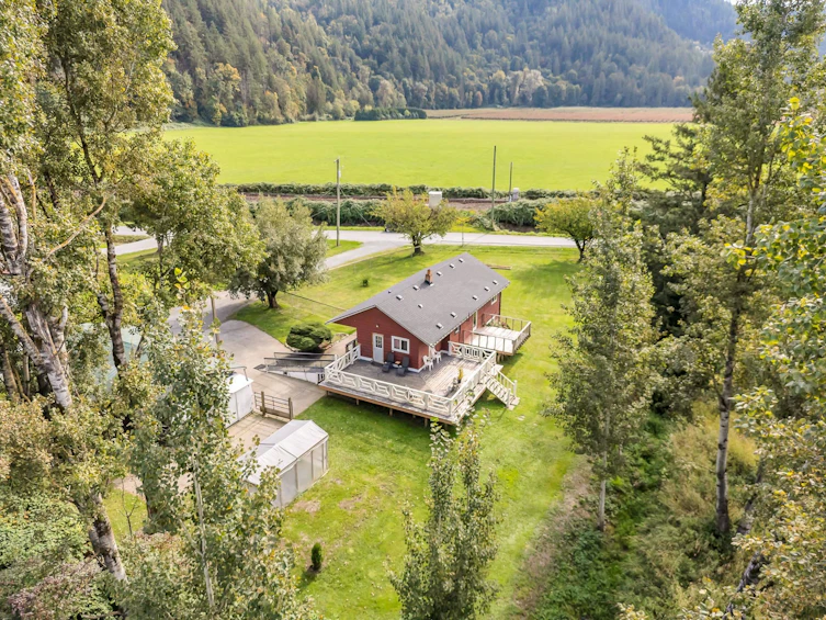 36113 Page Road, Abbotsford, BC, V3G 1P3 - 39