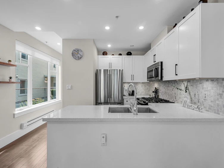333 E 7th Avenue, Vancouver, BC, V5T 1M9 - 5
