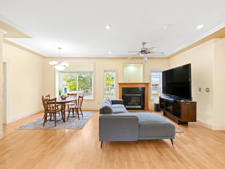 3806 Pine Street, Burnaby, BC, V5G 1Z2 - 3