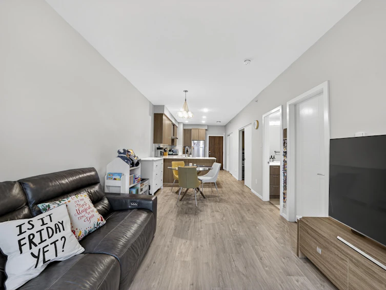 PH6-6283 Kingsway, Burnaby, BC, V5J 0H3 - 7