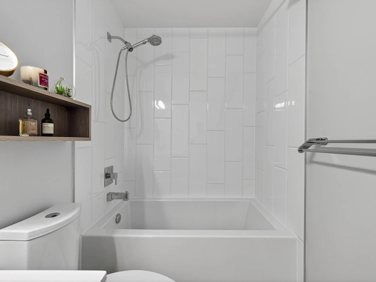 PH6-6283 Kingsway, Burnaby, BC, V5J 0H3 - 17