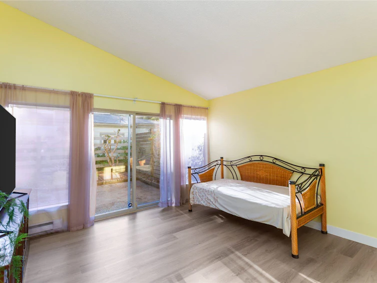 7361 Liard Place, Vancouver, BC, V5S 4A3 - 5