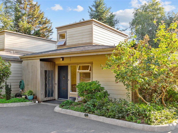 7361 Liard Place, Vancouver, BC, V5S 4A3 - 2