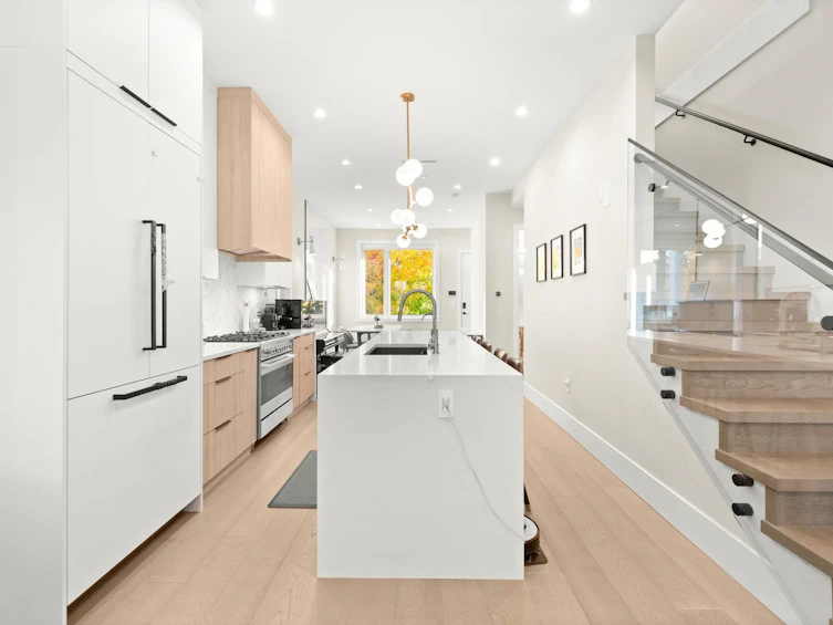 2815 W 19th Avenue, Vancouver, BC, V6L 1E4 - 7