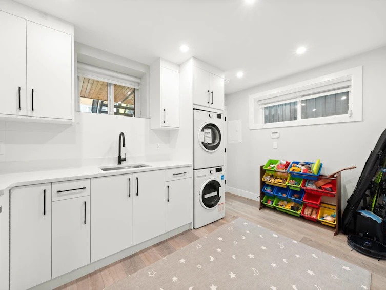 2815 W 19th Avenue, Vancouver, BC, V6L 1E4 - 19